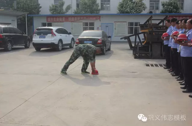 全民皆兵，來之能戰(zhàn)，戰(zhàn)之則勝【偉志鋼模板廠家】