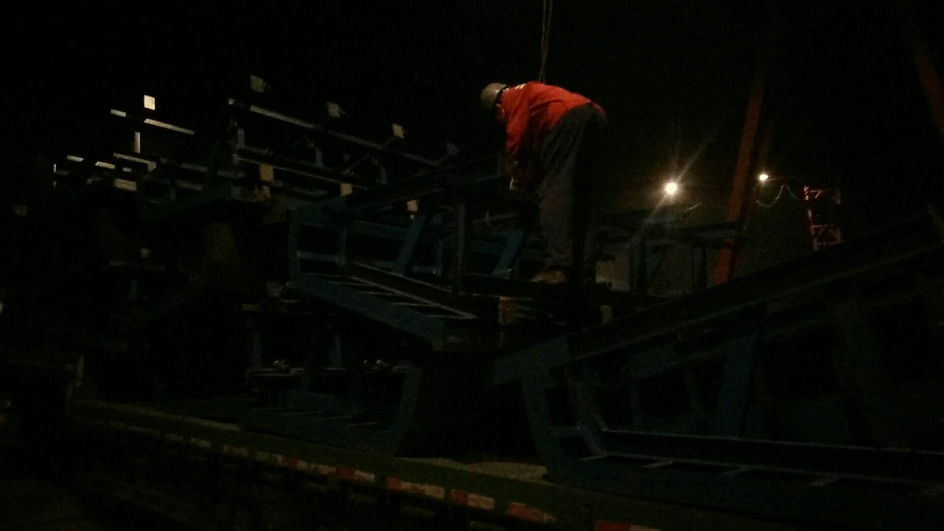 風(fēng)里、雨里我在鞏義偉志模板等你