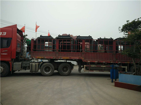 河南偉志鋼模板廠家發往南陽高鐵墩柱鋼模板