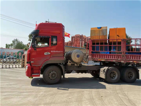 偉志模板發往四川成都鋼模板配件