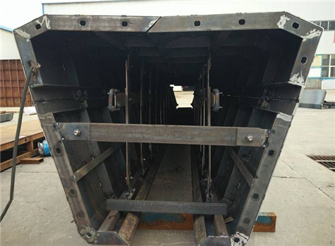 箱梁鋼模板抽拉內模的技能特征分享